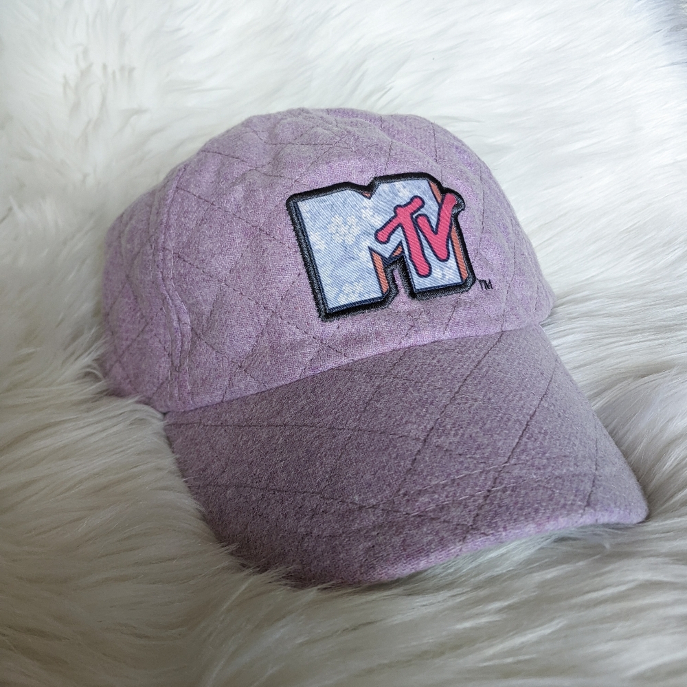 NWOT MTV Quilted Hat